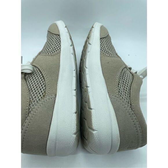 Easy Spirit Women’s Gogo Low Top Lace Up
Fashion Sneakers Beige Women's Size 5.5 - Picture 6 of 11